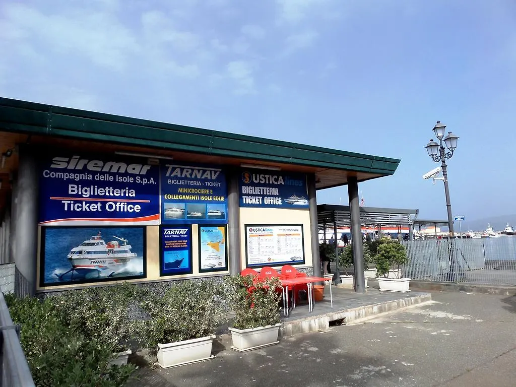 Nerissa Holiday Apartment Milazzo Italië